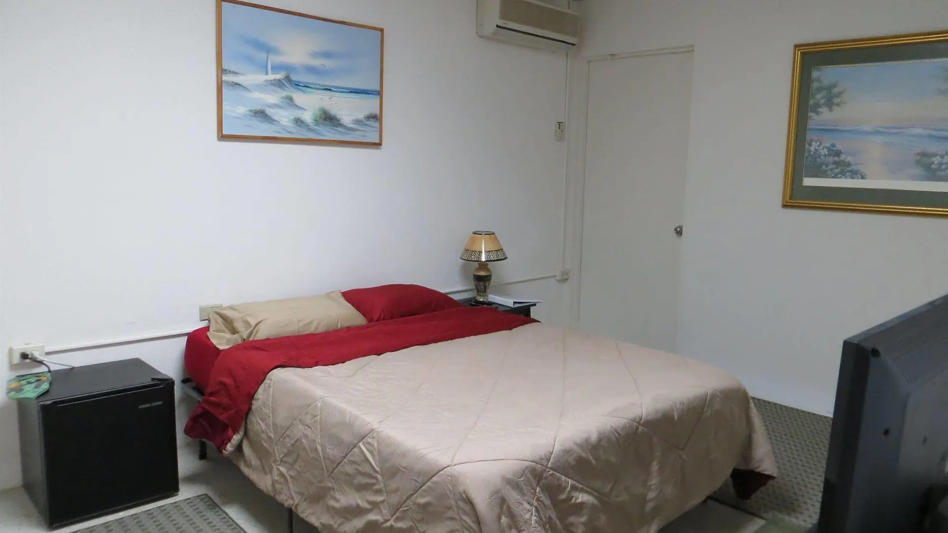 Moonlight Bay Hostel Fajardo